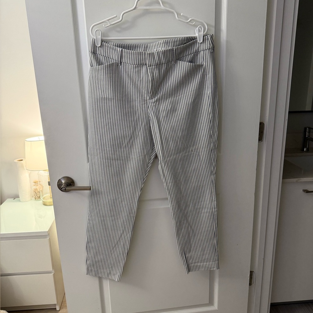 Old navy striped pixie ankle pants